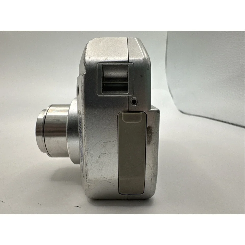 Olympus CAMEDIA C-5000 Zoom 5.0MP Digital Camera Untested